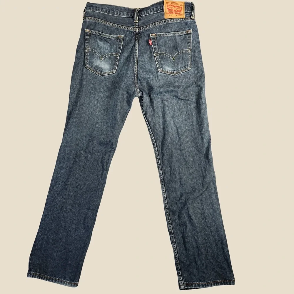 Levi's 514 Straight Fit Jeans Mens 34x32 Blue Excellent Medium Wash Denim